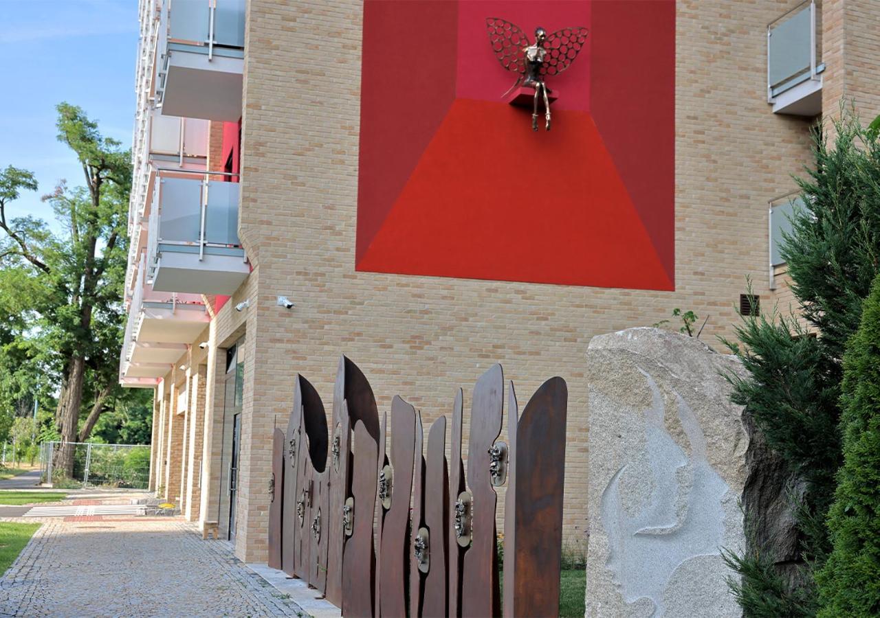 New Cozy 2 Room Pink Apartment Bratislava 059 Exterior foto